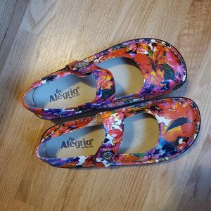 Alegria by PG lite size 38